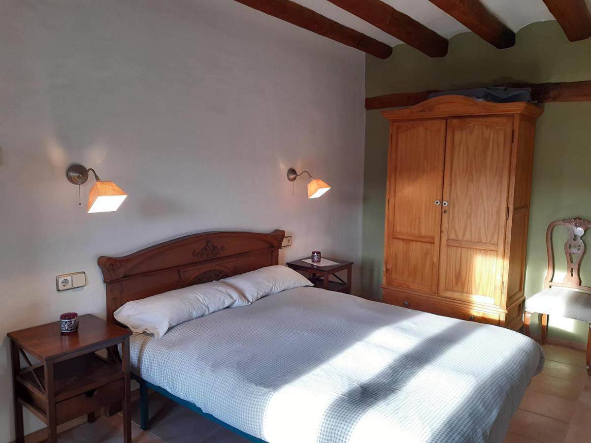 Casa Miret Guest House Vallvert de Queralt ภายนอก รูปภาพ