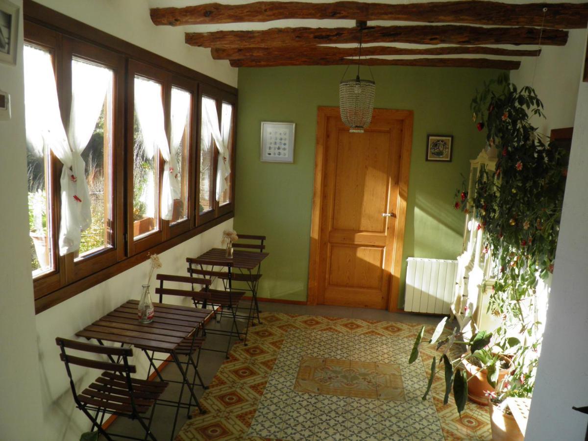 Casa Miret Guest House Vallvert de Queralt ภายนอก รูปภาพ