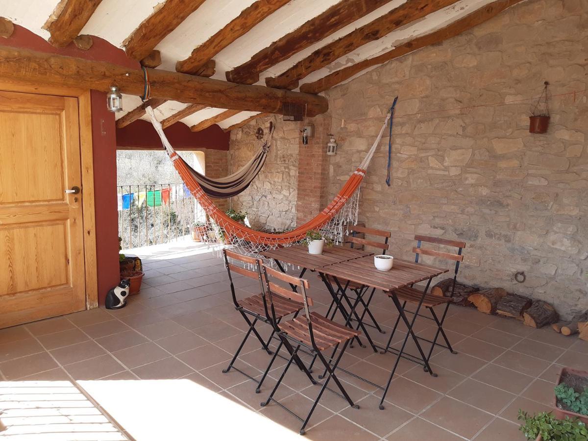 Casa Miret Guest House Vallvert de Queralt ภายนอก รูปภาพ