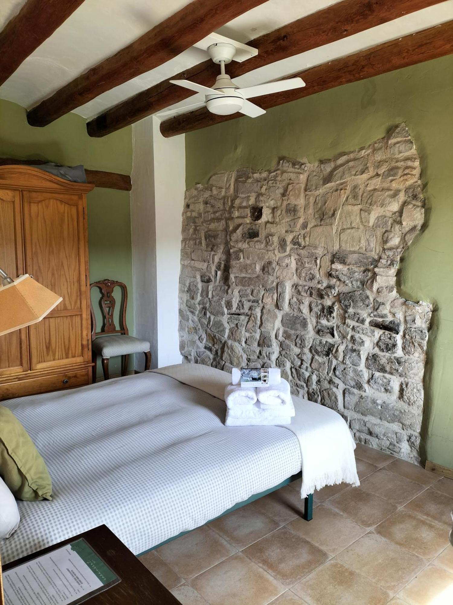 Casa Miret Guest House Vallvert de Queralt ภายนอก รูปภาพ