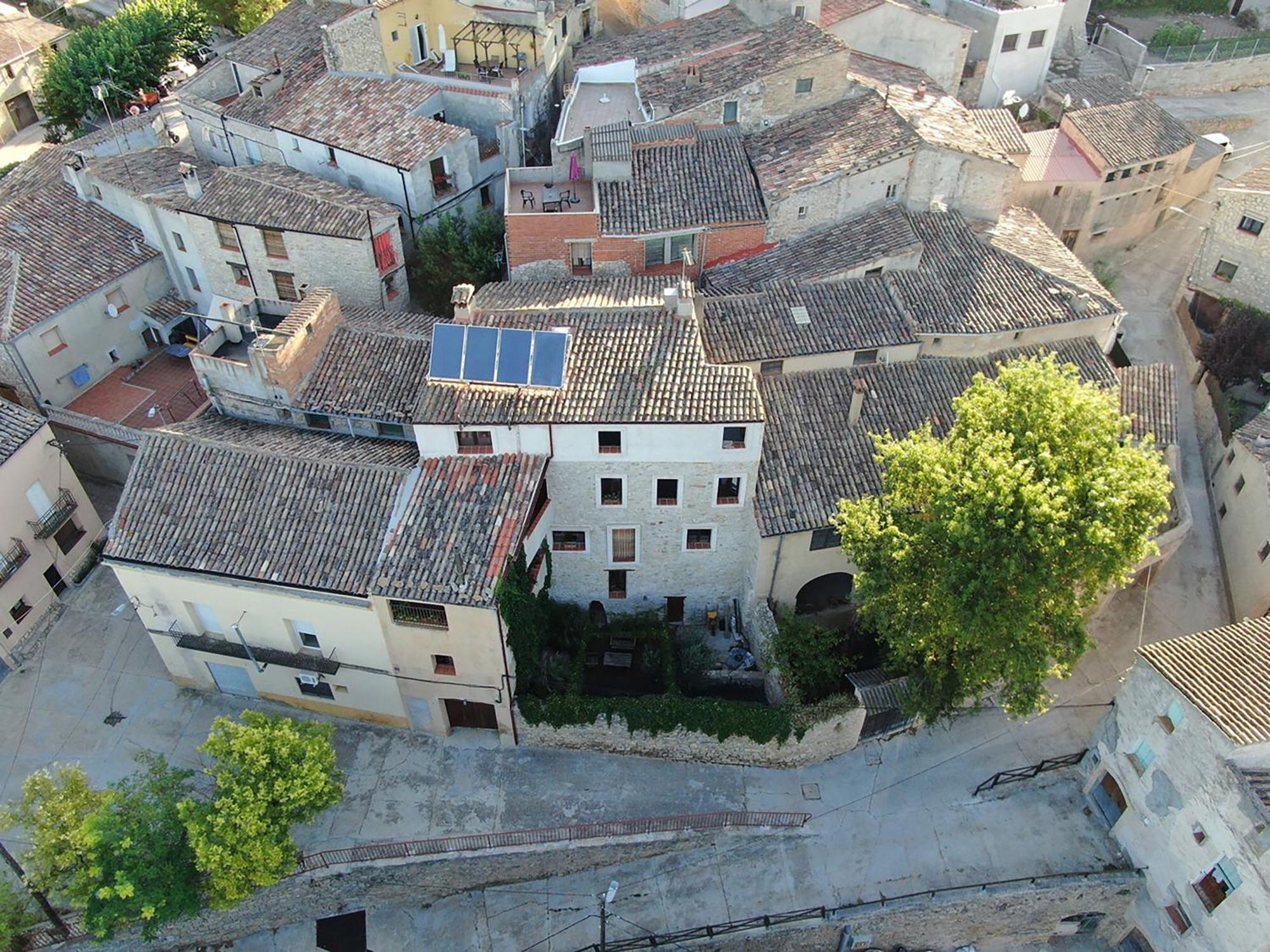 Casa Miret Guest House Vallvert de Queralt ภายนอก รูปภาพ