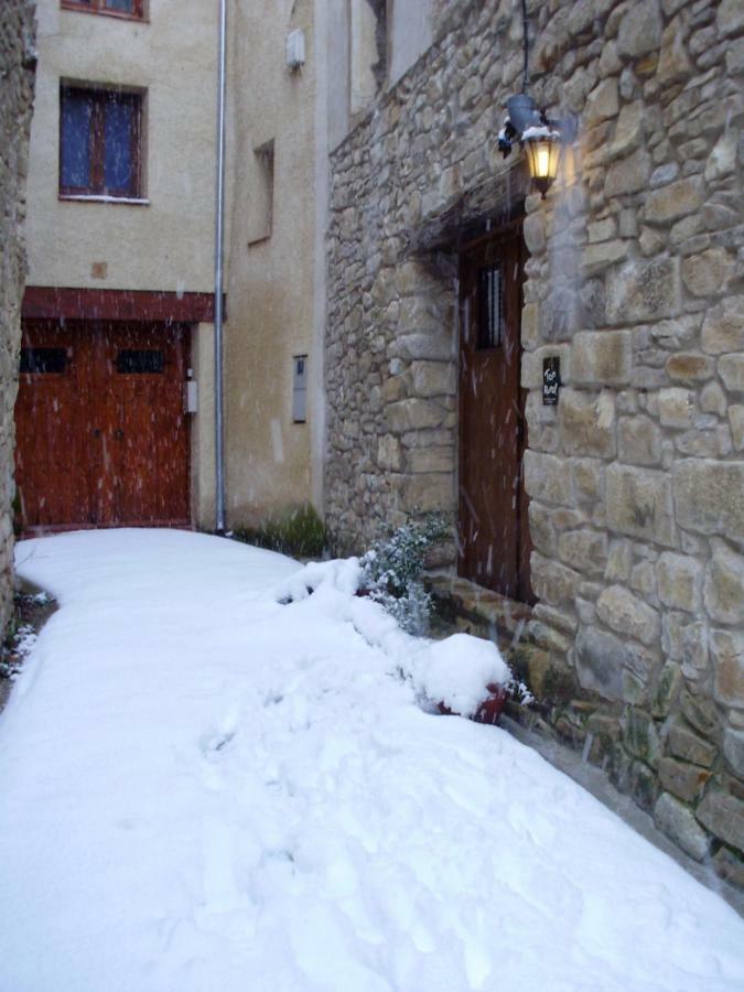 Casa Miret Guest House Vallvert de Queralt ภายนอก รูปภาพ