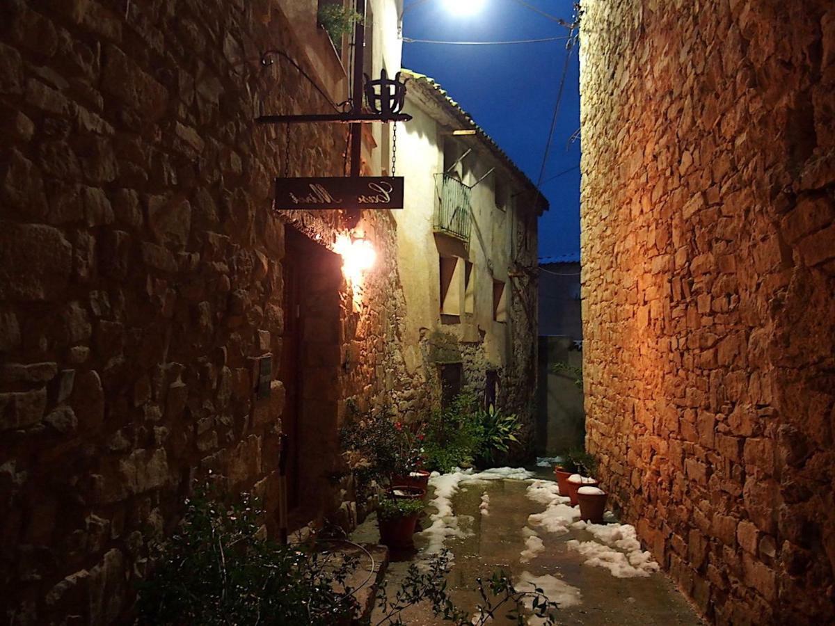 Casa Miret Guest House Vallvert de Queralt ภายนอก รูปภาพ