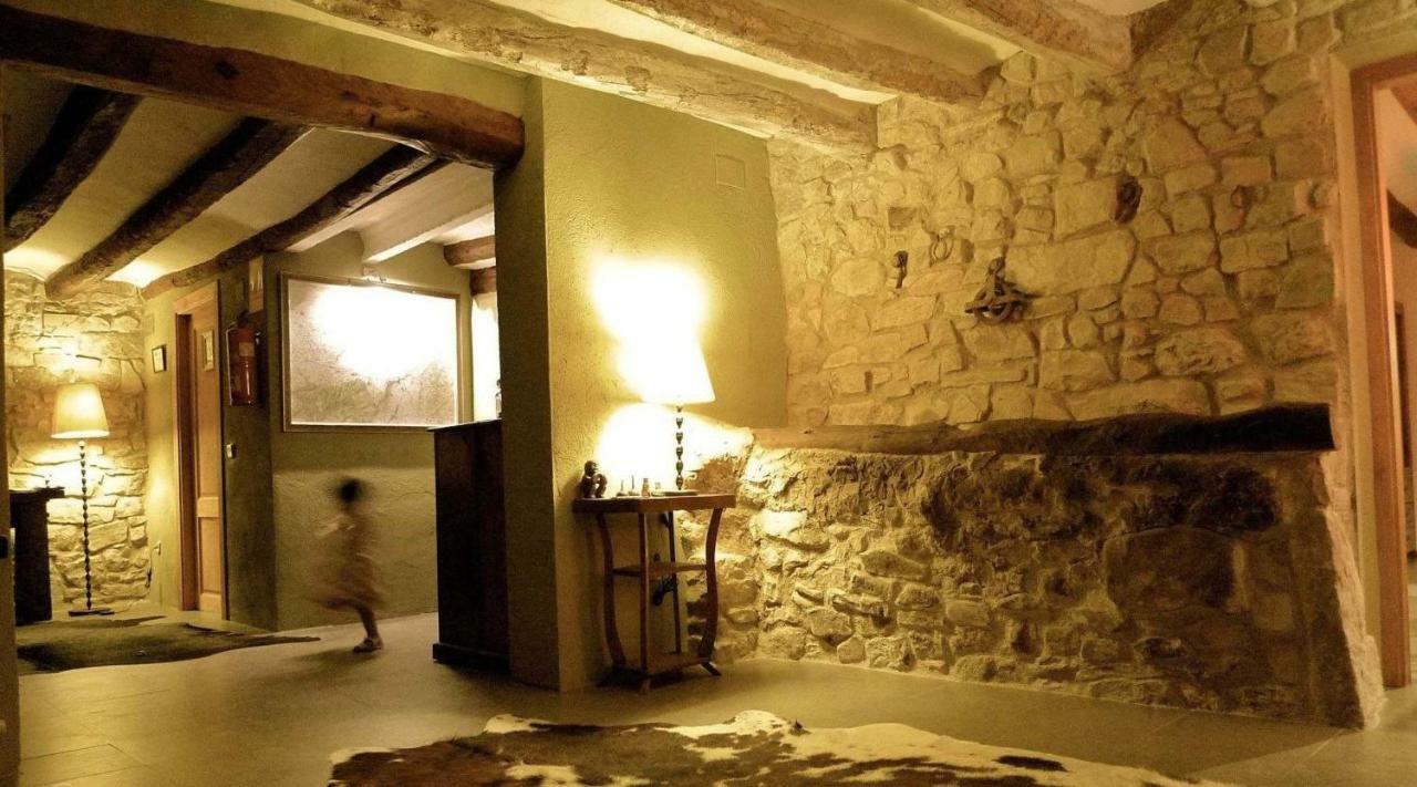 Casa Miret Guest House Vallvert de Queralt ภายนอก รูปภาพ